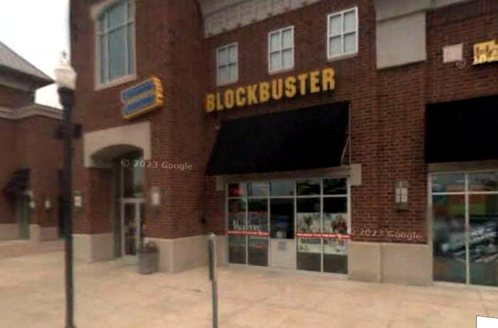 Blockbuster Video - Howell - 120 W Highland Rd